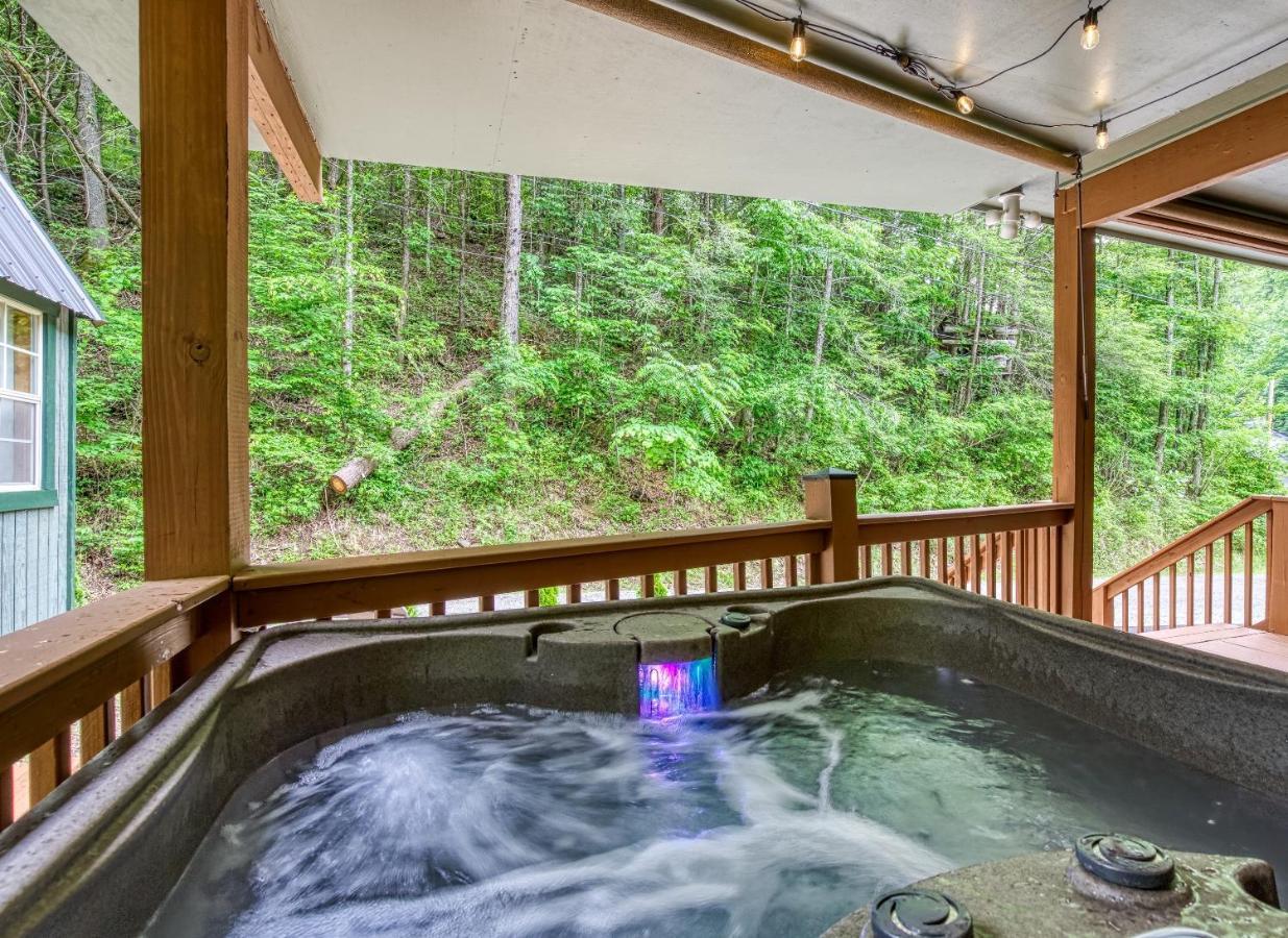 Great Location - Hot Tub - Dog Friendly Villa Sevierville Eksteriør billede